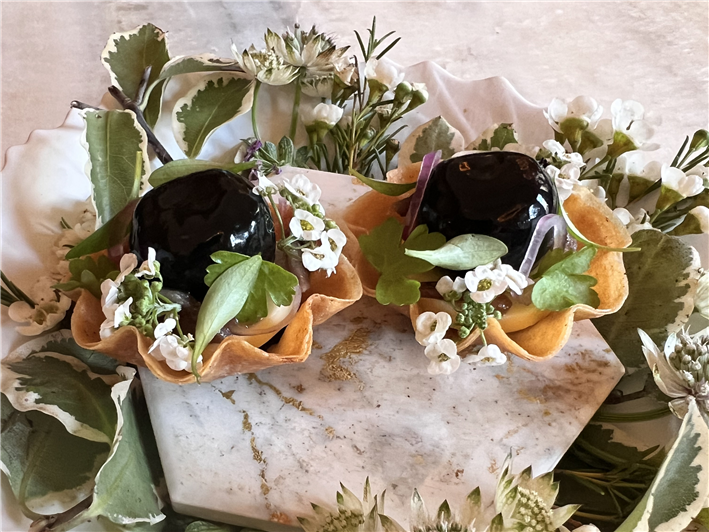 onion canape